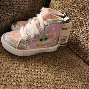 NWT Star Wars Grogu Toddler High Top Sneakers